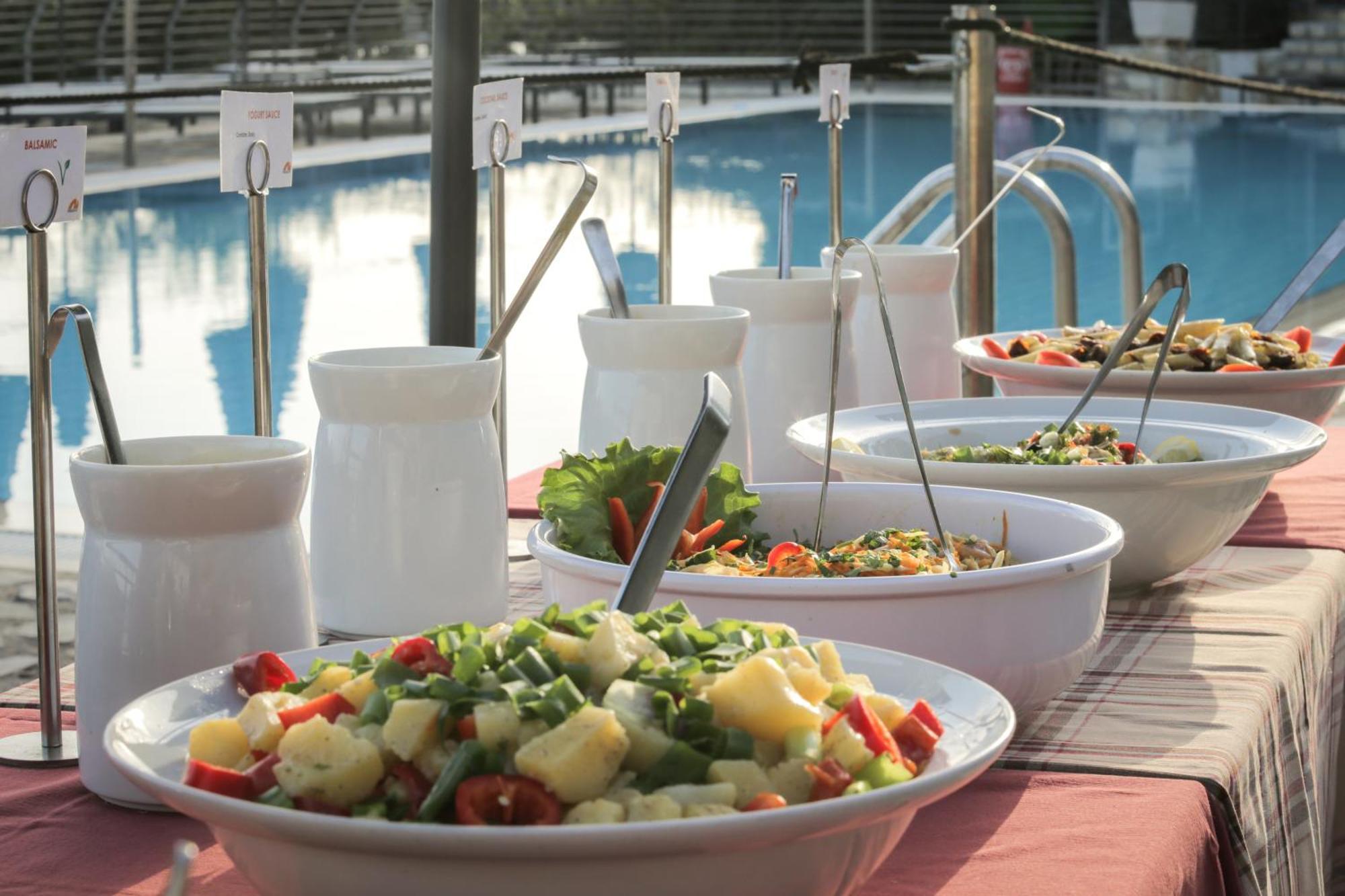 Neilson Messini Activity Beach Club Hotel กาลามาตา ภายนอก รูปภาพ