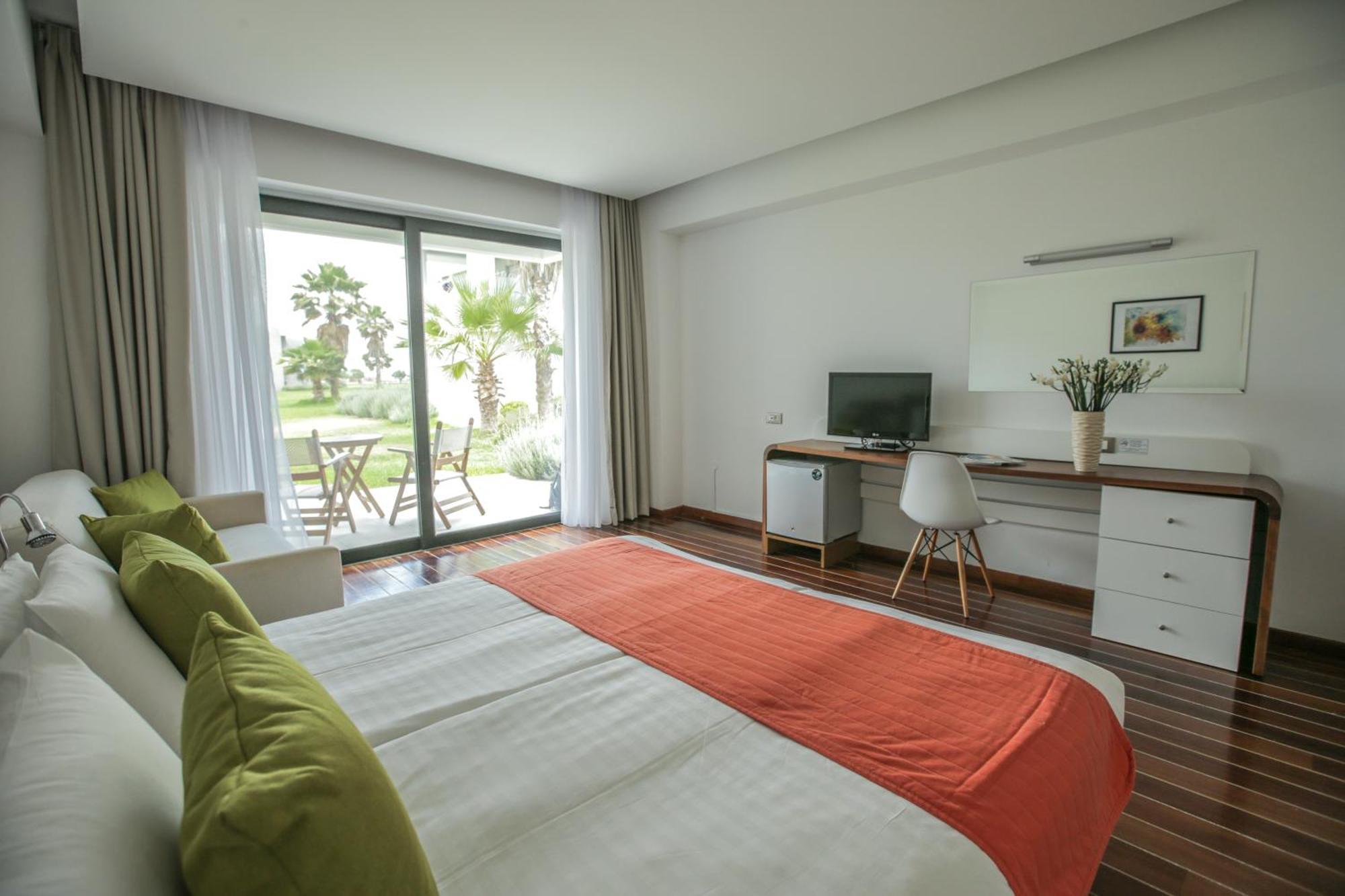 Neilson Messini Activity Beach Club Hotel กาลามาตา ภายนอก รูปภาพ