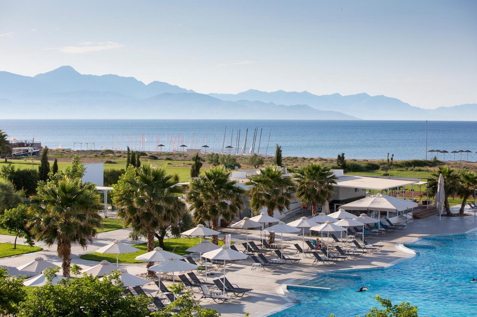 Neilson Messini Activity Beach Club Hotel กาลามาตา ภายนอก รูปภาพ