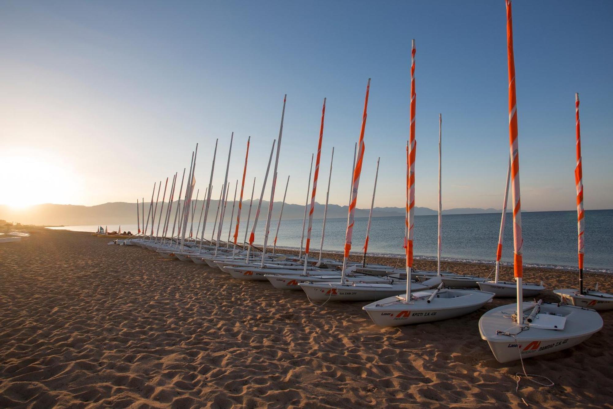 Neilson Messini Activity Beach Club Hotel กาลามาตา ภายนอก รูปภาพ